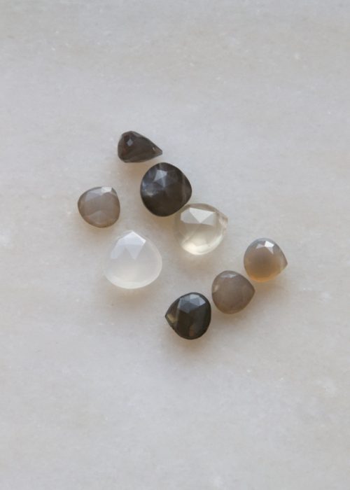collar-piedra-natural-piedra-luna-gris